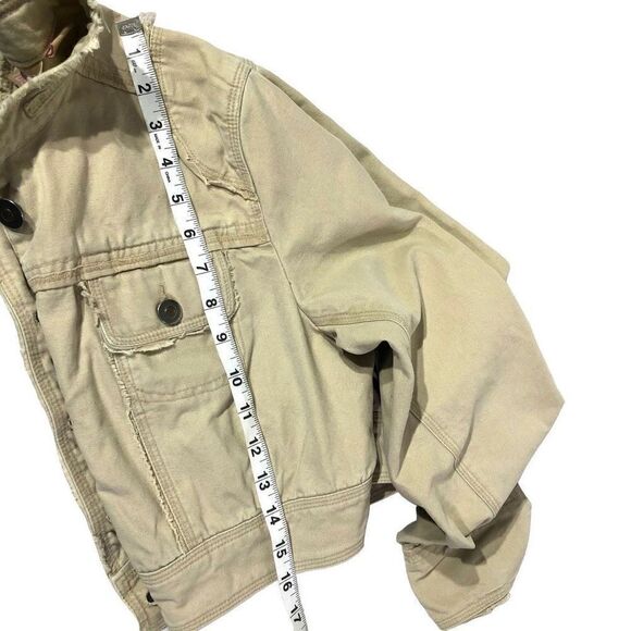 Personal Identity Teen's Close Neck Cropped Denim Jacket Size XL/15 - Picture 12 of 16